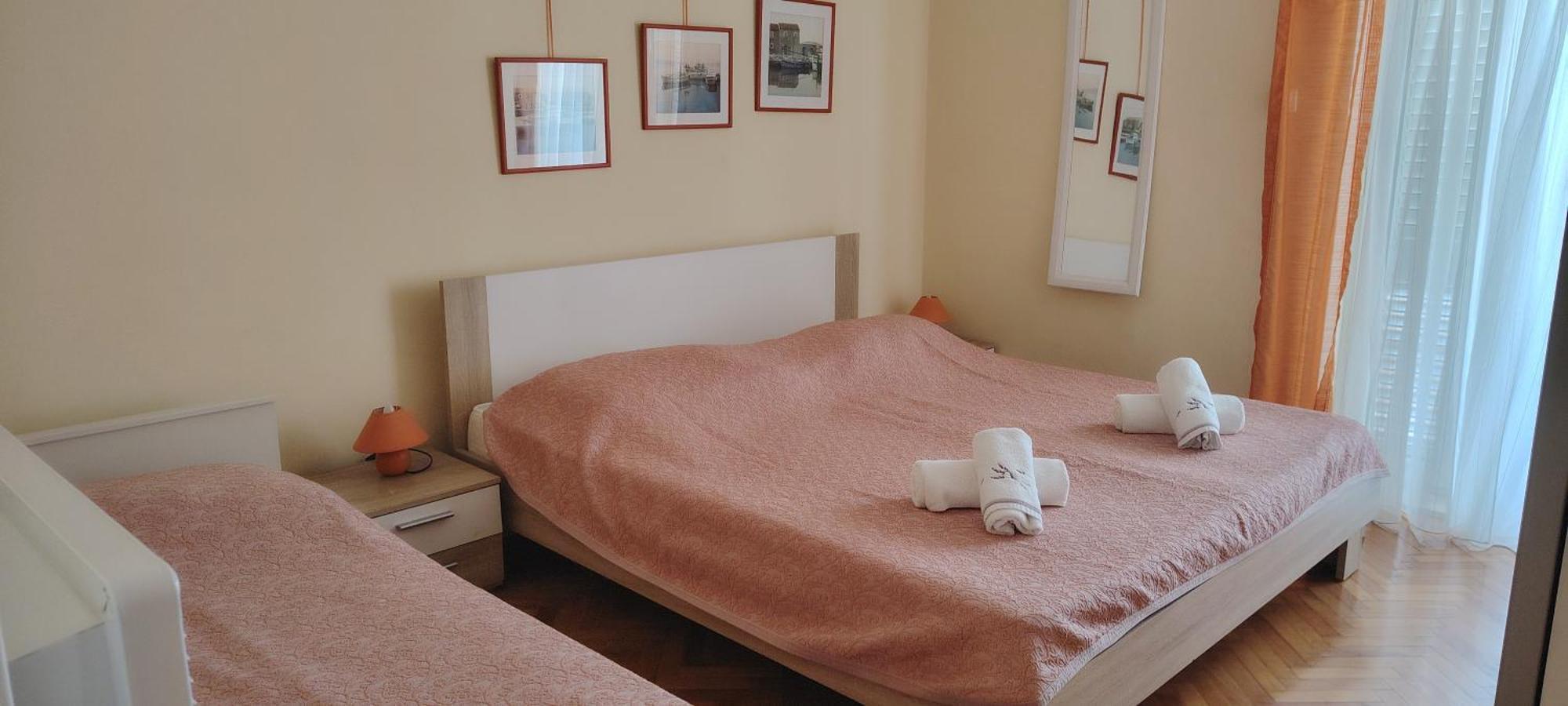 Apartments Mara マリ・ロシニュ エクステリア 写真